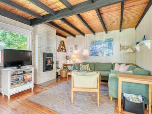 Holiday Home Elkea - 150m from the sea by Interhome