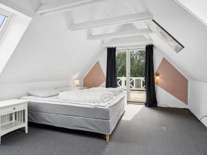 Holiday Home Eugenie - 100m from the sea by Interhome