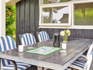 Holiday Home Eljena - 700m from the sea by Interhome