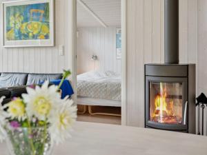 Holiday Home Eljena - 700m from the sea by Interhome