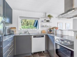 Holiday Home Ion - 250m from the sea by Interhome