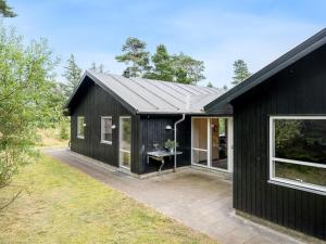 Holiday Home Trena - 1-2km to the inlet by Interhome