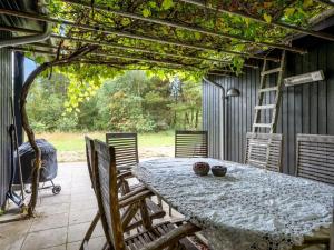 Holiday Home Trena - 1-2km to the inlet by Interhome