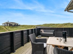 Holiday Home Egino - 90m from the sea by Interhome