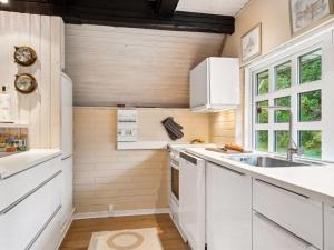 Holiday Home Carolin - 300m from the sea by Interhome