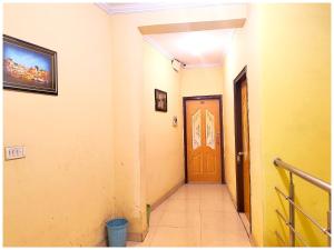 Hotel Kashi # Stay Near Kashi Vishwanath Temple & Ganga Ghat#Fully Air Conditioning Room#FreeWi-Fi-Parking-Lift -Room Service- Best Hotel In Varanasi