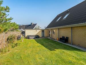 Holiday Home Isabel - 600m from the sea by Interhome