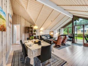 Holiday Home Sarah by Interhome