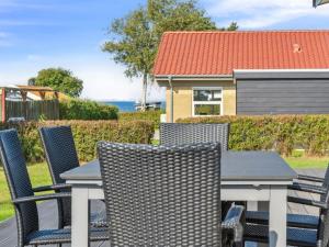 Holiday Home Todor - 150m from the sea by Interhome