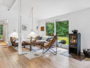 Holiday Home Arto - 1-2km from the sea by Interhome