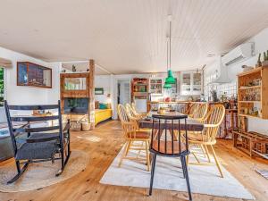 Holiday Home Heraldine - 400m from the sea by Interhome