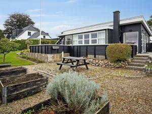 Holiday Home Yngvy - 500m from the sea by Interhome