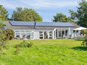 Holiday Home Joella - 75m from the sea by Interhome - 4hvězdičkové hotely ve městě Knebel