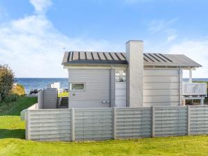 Holiday Home Diderik - 5m from the sea by Interhome