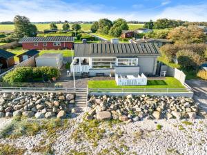 Holiday Home Diderik - 5m from the sea by Interhome