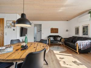 Holiday Home Vemund - 500m from the sea by Interhome