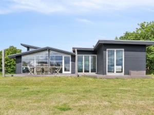 Holiday Home Veetrikki - 350m from the sea by Interhome