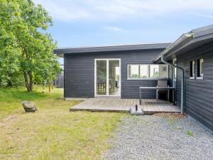 Holiday Home Veetrikki - 350m from the sea by Interhome
