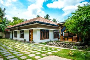 Abbi Holidays - Jaffna Luxurious Villa - 4hvězdičkové hotely ve městě Jápané