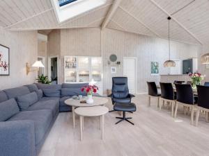 Holiday Home Mando - 600m from the sea by Interhome