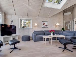 Holiday Home Mando - 600m from the sea by Interhome