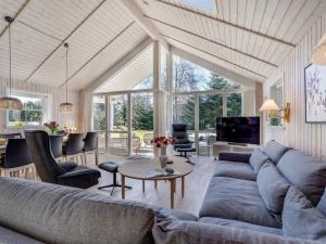 Holiday Home Mando - 600m from the sea by Interhome