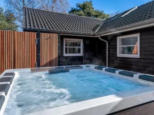 Holiday Home Mando - 600m from the sea by Interhome