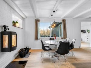 Holiday Home Gunnil - 400m from the sea by Interhome