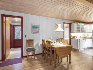 Holiday Home Ennignup - 600m to the fjord by Interhome
