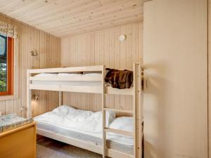 Holiday Home Rajna - 500m to the fjord by Interhome