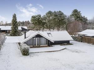 Holiday Home Evgenia - from the sea by Interhome