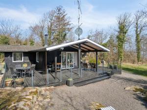 Holiday Home Caren - 75m from the sea by Interhome