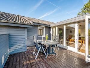 Holiday Home Pirjo - 350m to the fjord by Interhome