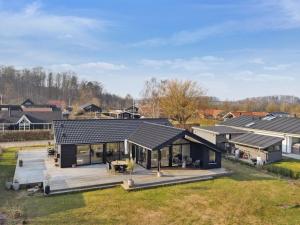 Holiday Home Viveke - 10m from the sea by Interhome