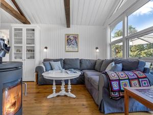 Holiday Home Jalina - 500m from the sea by Interhome