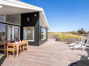 Holiday Home Naema - 400m from the sea by Interhome