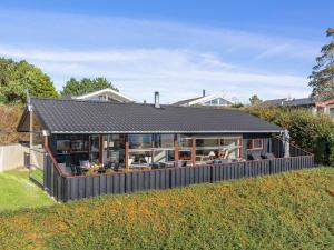 Holiday Home Mariska - 100m from the sea by Interhome