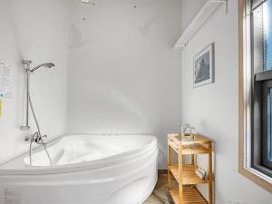 Holiday Home Matthea - 900m from the sea by Interhome