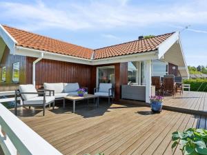 Holiday Home Gunwald - 230m from the sea by Interhome