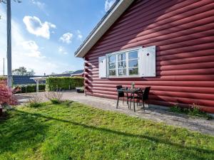 Holiday Home Ingert - 1km from the sea by Interhome