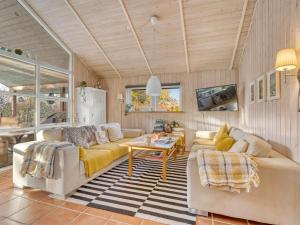 Holiday Home Wyanet - 600m from the sea by Interhome