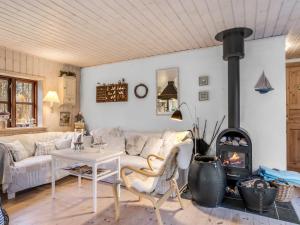 Holiday Home Gunnild - from the sea by Interhome