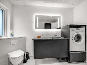 Holiday Home Elisaveta - 400m to the fjord by Interhome