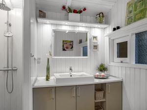 Holiday Home Gonda - 2km from the sea by Interhome