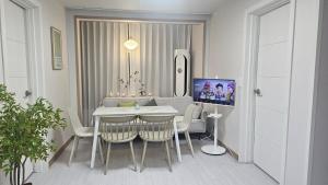 Sun & Sons House - Vily, Samgong