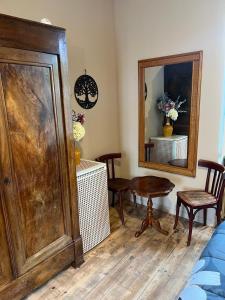 Petit appartement chez lhabitant esprit pension de famille