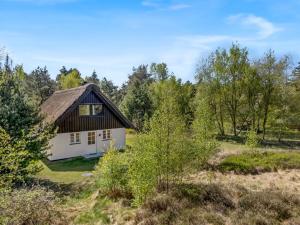 Holiday Home Einari - 1-2km from the sea by Interhome