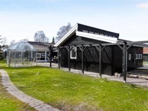 Holiday Home Sissie - 400m from the sea by Interhome