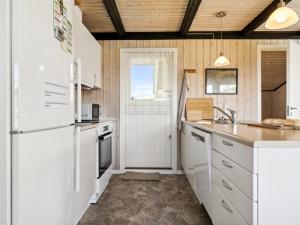 Holiday Home Janick - 150m from the sea by Interhome