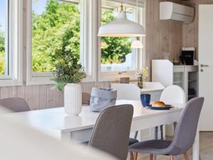 Holiday Home Janick - 150m from the sea by Interhome